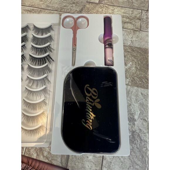NEW Bisutang Magnetic Eyelashes and Eyeliner 10 Pair Reusable Magnetic Lashes - Picture 3 of 5